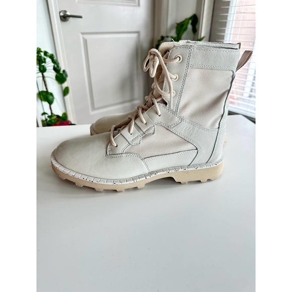 Sorel NWOT Women's OTM Caribou Snow Boots Sz. 9.5 - Picture 3 of 10